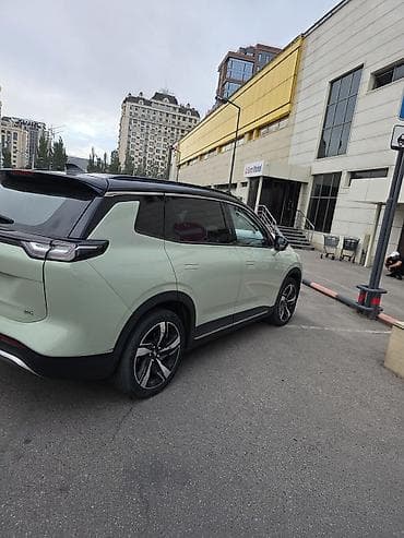 Lixiang L7: 2022 г., Автомат, Электромобиль, Кроссовер — 5