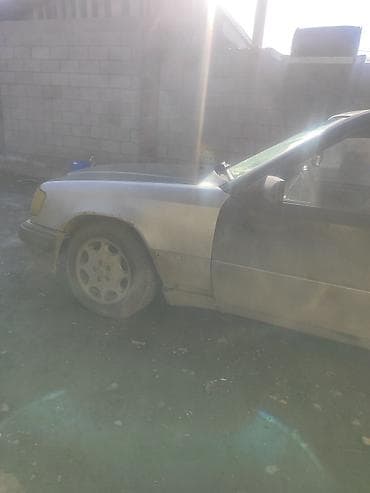 авто не на ходу: Mercedes-Benz W124: 1994 г., 2.2 л, Механика, Бензин, Универсал — 6