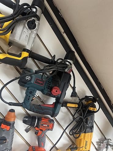 ручные дрели: Перфоратор ROLF, сетевой Описание: - Электрический перфоратор с — 1