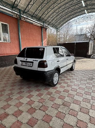крыло на гольф: Volkswagen Golf: 1995 г., 1.8 л, Механика, Бензин, Хэтчбэк — 1