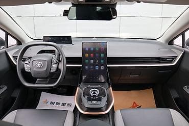 toyota karina: Toyota bZ3: 2023 г., 0.1 л, Автомат, Электромобиль, Лифтбек — 4