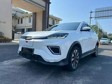 yuan plus byd: JMEV : 2022 г., Электромобиль, Кроссовер — 1
