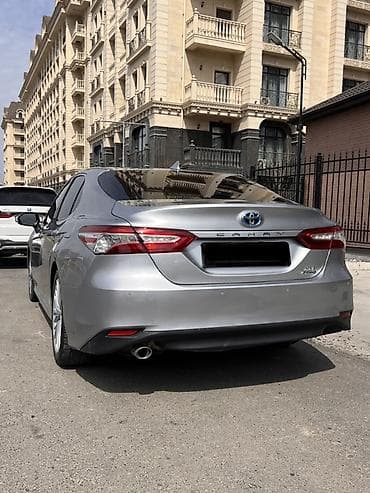 corolla runx: Toyota Camry: 2018 г., 2.5 л, Автомат, Гибрид, Седан — 4