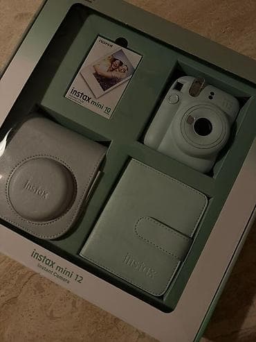 кассеты на полароид: Набор для моментальной фотографии Fujifilm Instax mini 12. Состав: - — 1