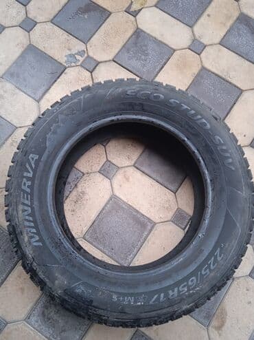 автомобильные шины для внедорожников: Продаю шипованую резину в отличном состоянии — 8