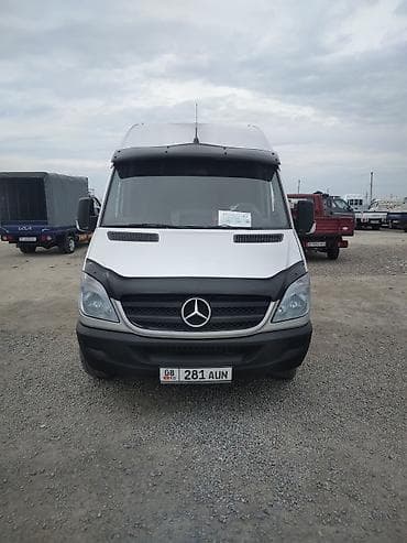 Услуги: Микроавтобус Mercedes‑Benz Sprinter (длинная база, высокий крыша) — 8