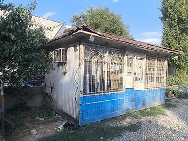вагончик жилой: Передвижной торговый павильон/киоск.сатылат продаю Бишкек размер — 2