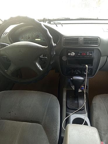 nardo grey: Mitsubishi Galant: 2002 г., 2.4 л, Автомат, Бензин, Седан — 4