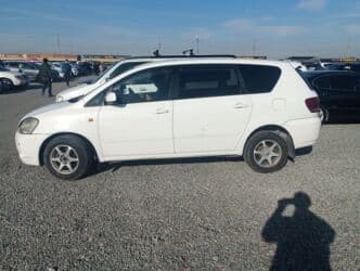 обмен машинами с доплатой: Toyota Ipsum: 2001 г., 2.4 л, Автомат, Бензин, Минивэн — 24