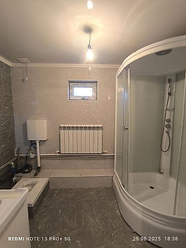 дом в аренду: Продаю дом с готовым бизнесом, имеются 2 полностью готовых квартир и — 3