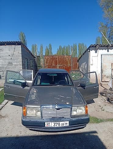 Mercedes-Benz E-Class: 1989 г., 2 л, Механика, Бензин, Седан — 5