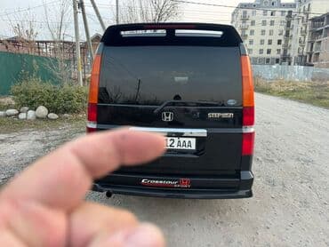 дверь степ вагон: Honda Stepwgn: 2002 г., 2 л, Автомат, Бензиновая, Минивэн — 5