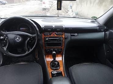 мерс cla45: Mercedes-Benz C-Class: 2001 г., 2 л, Механика, Бензин, Универсал — 4