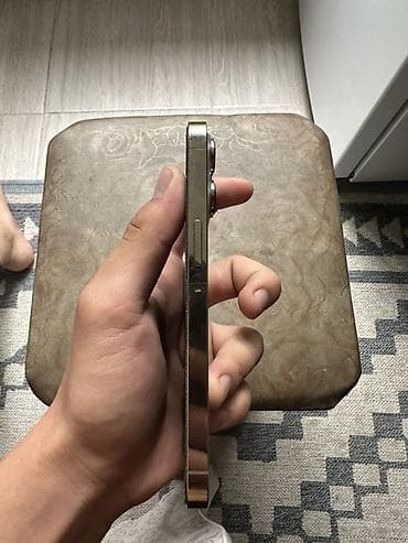 second hand mobile: Apple iPhone 13 Pro, цвет «золотой» По корпусу 10/10 Акб 87 — 5