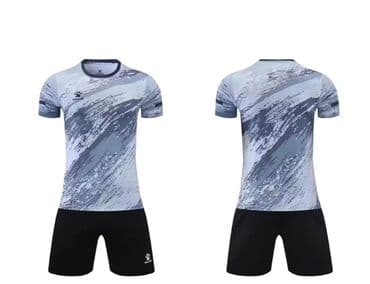 волейболный красовки: Футбольная \ волейбольная форма. Есть количество на команду — 11