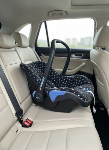 купить детское кресло в машину: Автокресло, цвет - Черный — 1