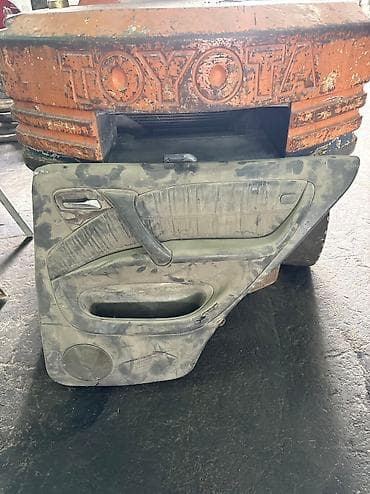 кожа для авто: Дверная карта Mercedes-Benz — 3