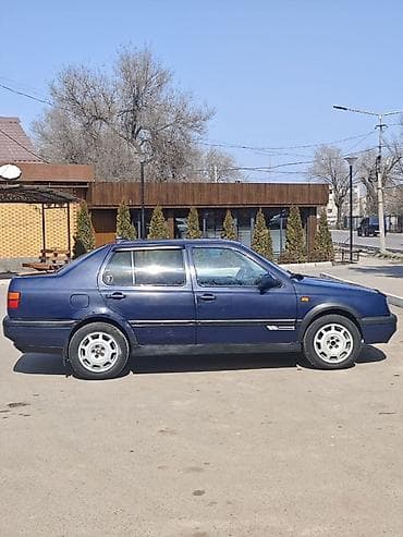 крыло на венту: Volkswagen Vento: 1993 г., 2 л, Ручные, Бензин, Седан — 6