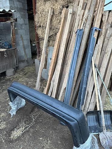 w124: Наружные накладки порогов Mercedes-Benz — 5