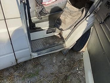 бус грузовик: Легкий грузовик, Ford, Стандарт, 3 т, Б/у — 7