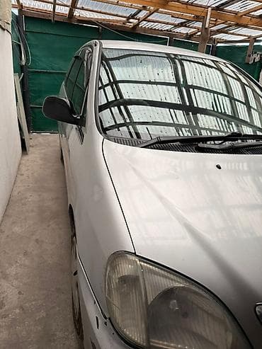 нва полики: Toyota Nadia: 2003 г., Минивэн — 4