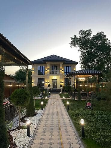 Дома: Шикарный дом в ж/м Киргизия‑1 - Участок: 10 соток - Дом: 250 м² - 10 — 1