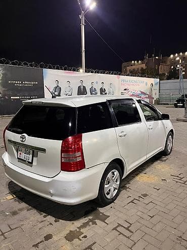 Toyota WISH: 2003 г., Автомат, Бензин, Универсал
