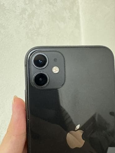 IPhone 11, Б/у, 128 ГБ, Черный, Зарядное устройство, Чехол — 9