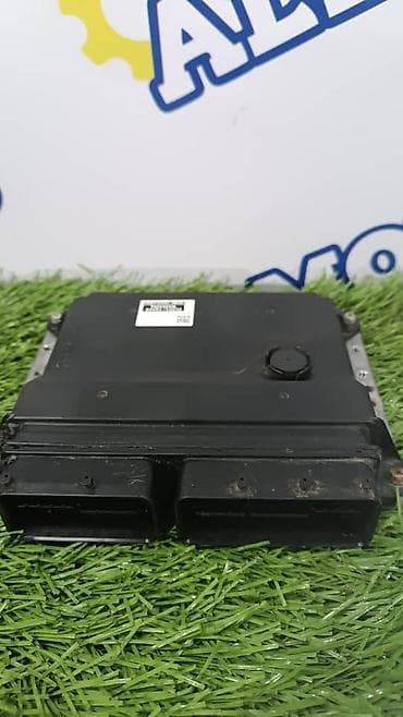 Toyota Camry 40, блок управления двигателем