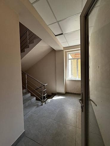 3: 3 комнаты, 80 м², Золотой квадрат 9 этаж, Евроремонт — 5