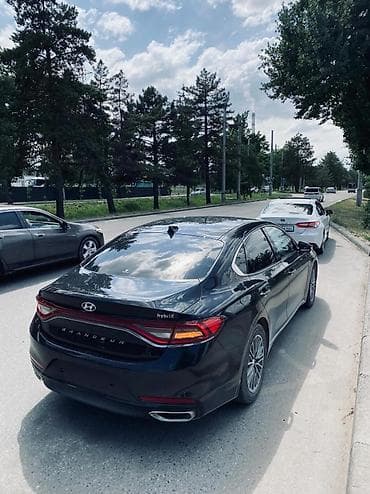 королла 120 салон: Hyundai Grandeur: 2019 г., 2.4 л, Автомат, Гибрид, Седан — 3