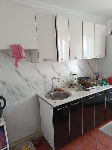 Кухонный и корпусный мебельный комплект для квартиры бу #шкаф# мебель at lalafo.kg Кухонный и корпусный мебельный комплект для квартиры бу #шкаф# мебель