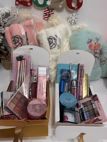 футляр для очков: Подарочные наборы косметики для ухода и макияжа Вариант 1 (розовый — 3