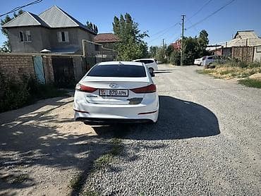 e klass: Hyundai Elantra: 2018 г., 2 л, Автомат, Бензин, Седан — 4