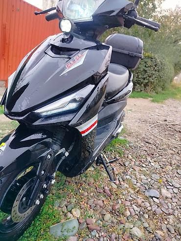 акум для скутера: Тип скутера 150 куб. см, Бензин — 4