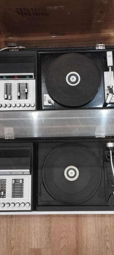 настольный теннисная ракетка: Продаю проигрыватели — 1