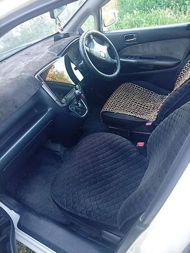 Продажа авто: Honda Stream: 2002 г., 2 л, Автомат, Газ, Универсал — 6