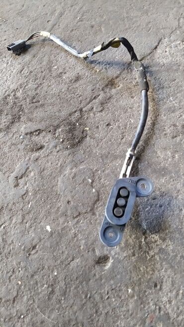 доводчик стекол: Mazda MPV дверной доводчик, Мазда МПВ доводчик двери ЗАДНИЙ ПРАВЫЙ — 1