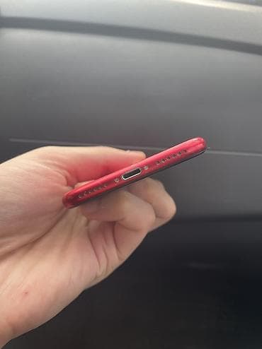 ipad pro 256: IPhone SE 2020, Б/у, 64 ГБ, Красный, Чехол, 77 % — 7