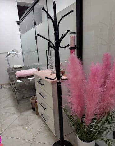 аренда малярки: Сдается кушетка🌸🌸🌸🌸🌸🌸🌸🌸🌸🌸🌸🌸 находится в студии, сдается одна из них — 2