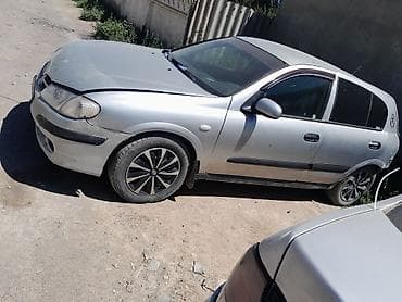 roewe i5: Nissan Almera: 2001 г., 1.5 л, Механика, Бензин, Хэтчбэк — 2