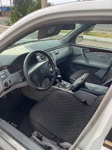 тунуке бу: Mercedes-Benz E-Class: 1999 г., 2.4 л, Кол менен иштөөчү, Бензин, Седан — 4