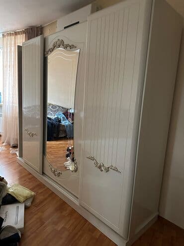 спальный гарнитур турция: Спальный гарнитур, Б/у, Двуспальная кровать, Шкаф, Комод, Самовывоз — 2