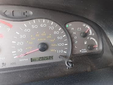 kaiyi e5: Toyota Sequoia: 2002 г., 4.7 л, Автомат, Газ, Внедорожник — 10