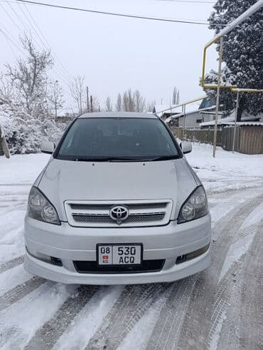 Toyota Ipsum: 2003 г., 2.4 л, Автомат, Бензин, Минивэн