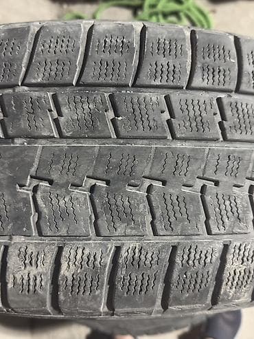 17: Комплект автомобильных шин Dunlop 225/55 R17 97Q - Количество: 3 штуки — 3
