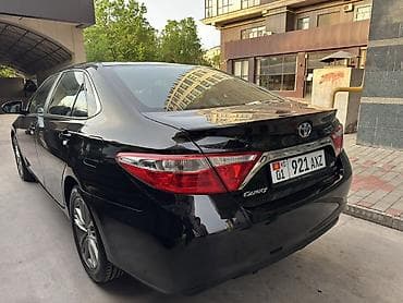 x 5: Toyota Camry: 2017 г., 2.5 л, Автомат, Седан — 4