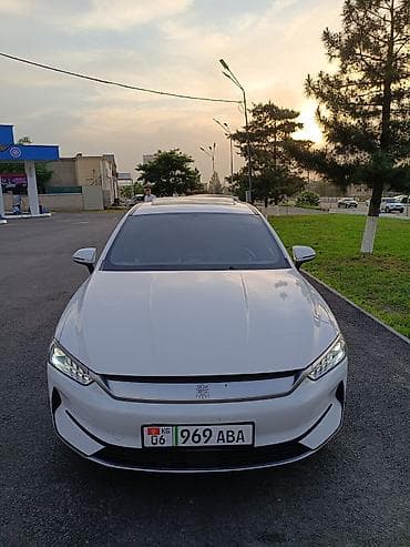 BYD: BYD Qin: 2021 г., 3.5 л, Автомат, Электромобиль, Седан — 2