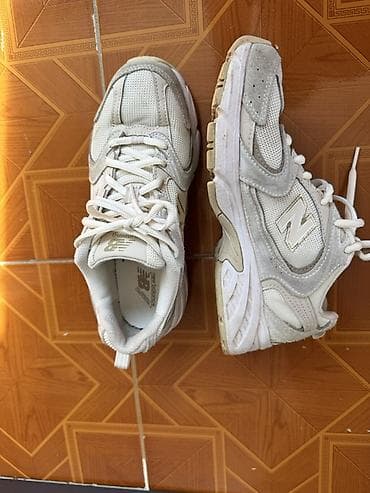 Кроссовки, 37.5, New Balance, Б/у, цвет - Бежевый, Платная доставка