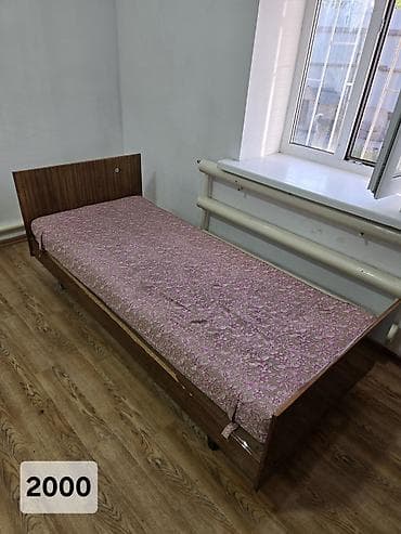 Кровати: Односпальная кровать классического типа. - Размер: 80–90 × 190–200 — 5